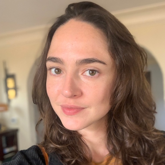 Meet your Posher, Colleen - Picture 1 of 1